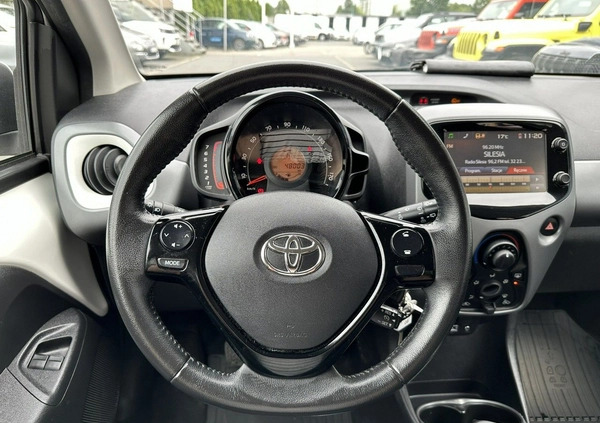 Toyota Aygo cena 44900 przebieg: 48003, rok produkcji 2018 z Radzionków małe 781
